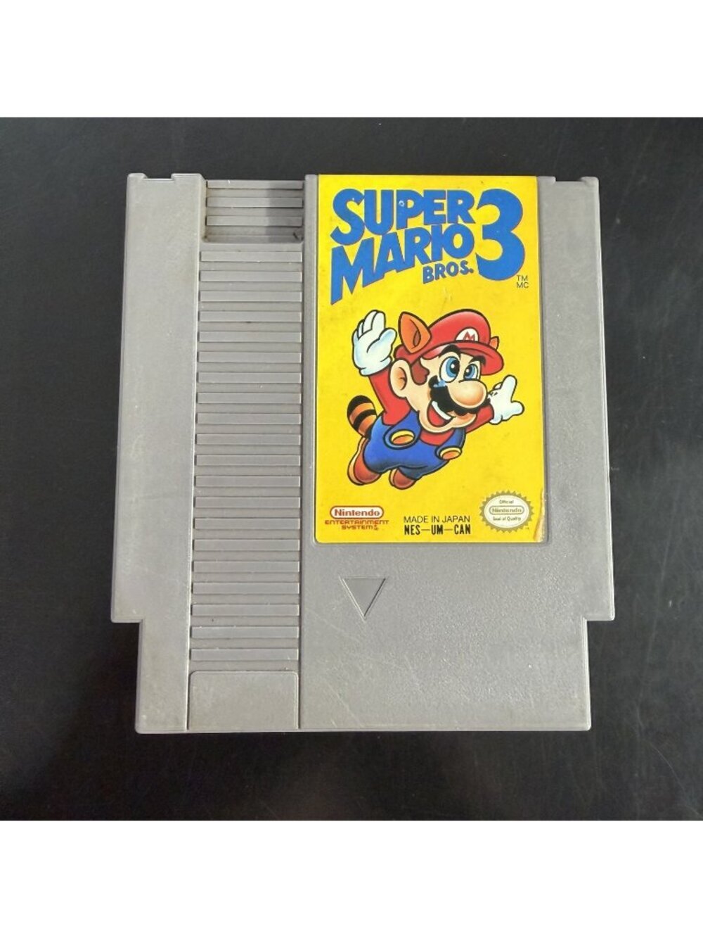 Super Mario Bros. 3 Nintendo NES Game Cartridge NES-UM-CAN Canadian Version 1990